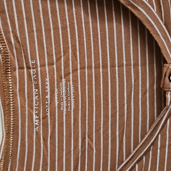 American Eagle soft & sexy stripe short top size small - Picture 3 of 6